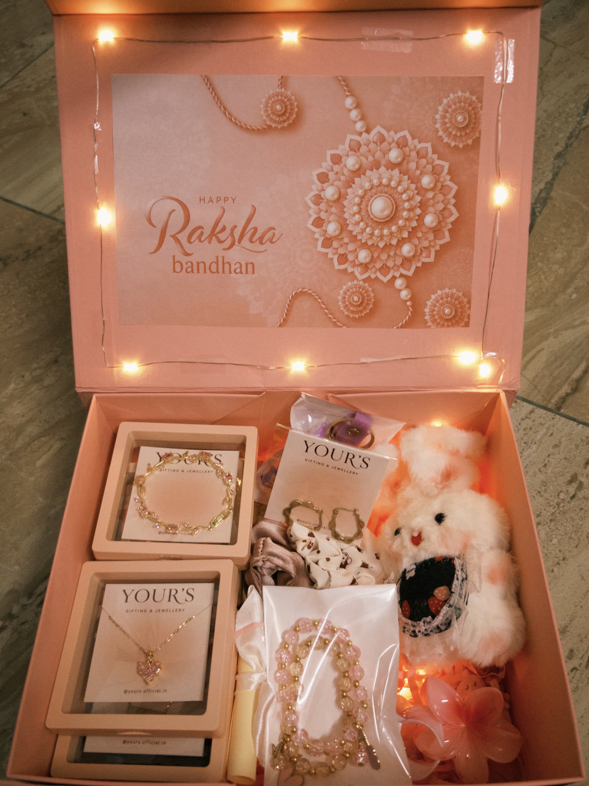 Raksha Bandhan Glow & Glam Luxury Hamper πβ¨