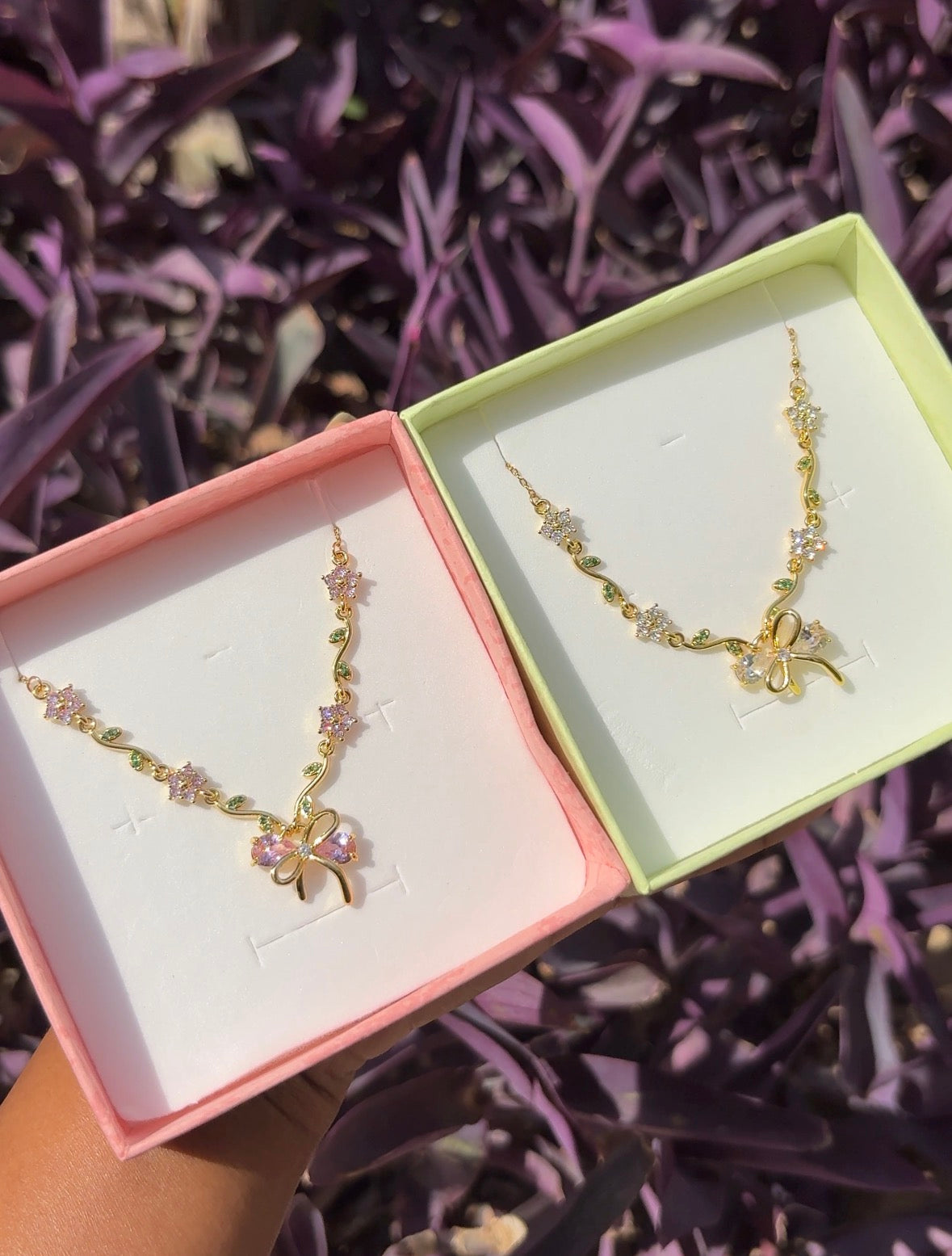 Blossom Bow Necklaceđź’–