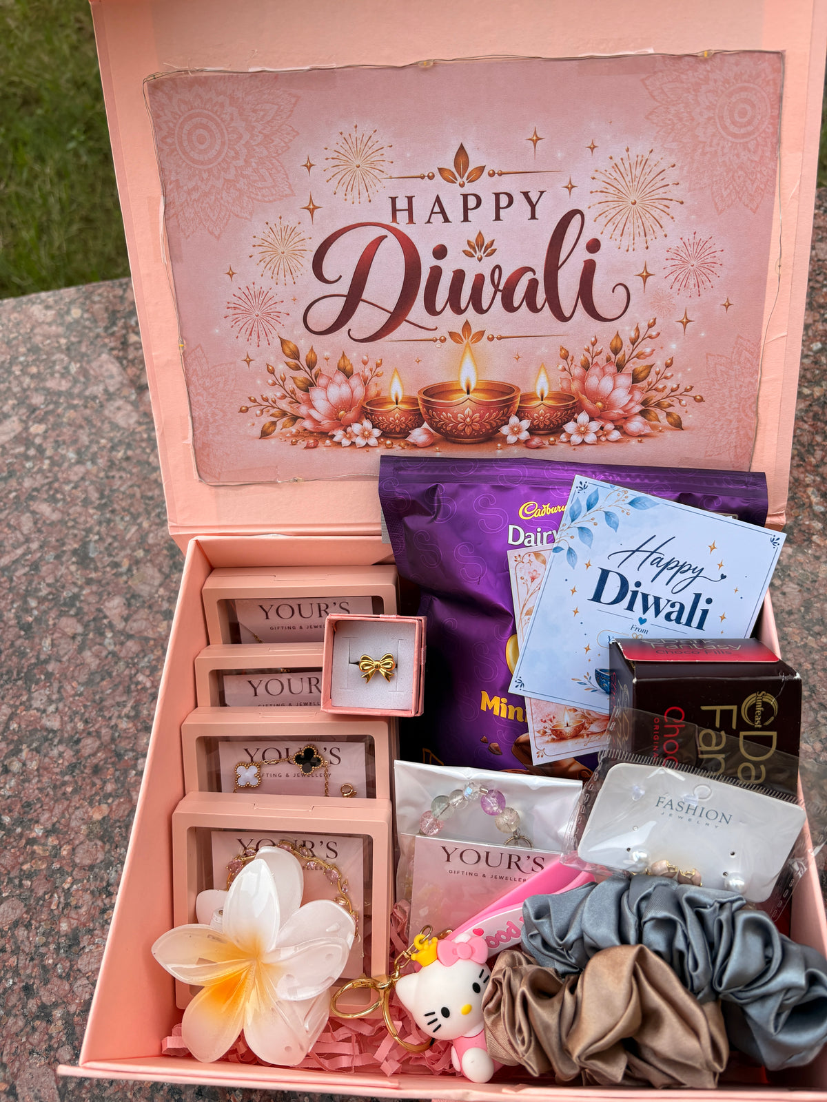 🪔 Diwali Luxe Hamper ✨