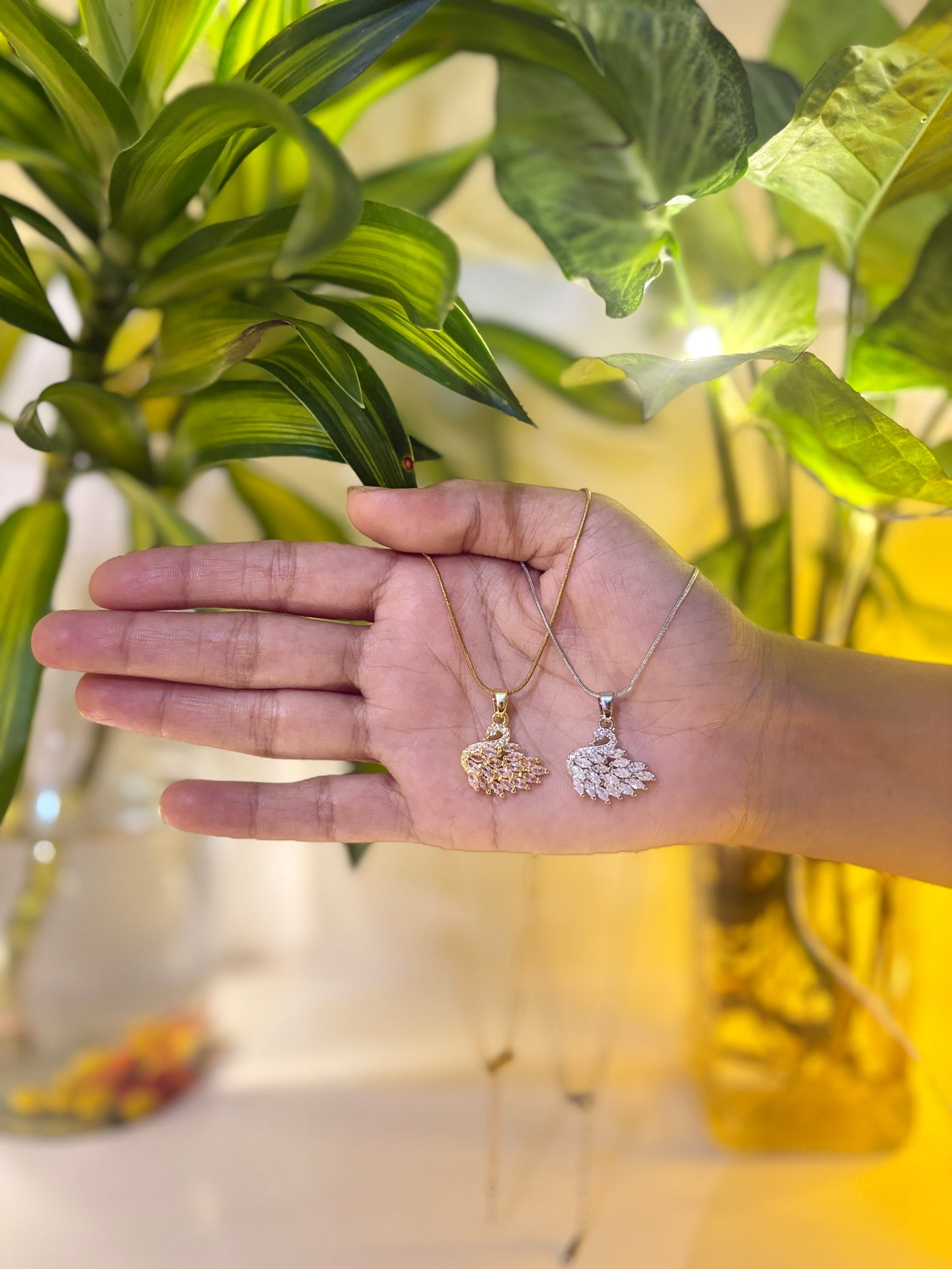 Swan Grace Necklace 🦢✨
