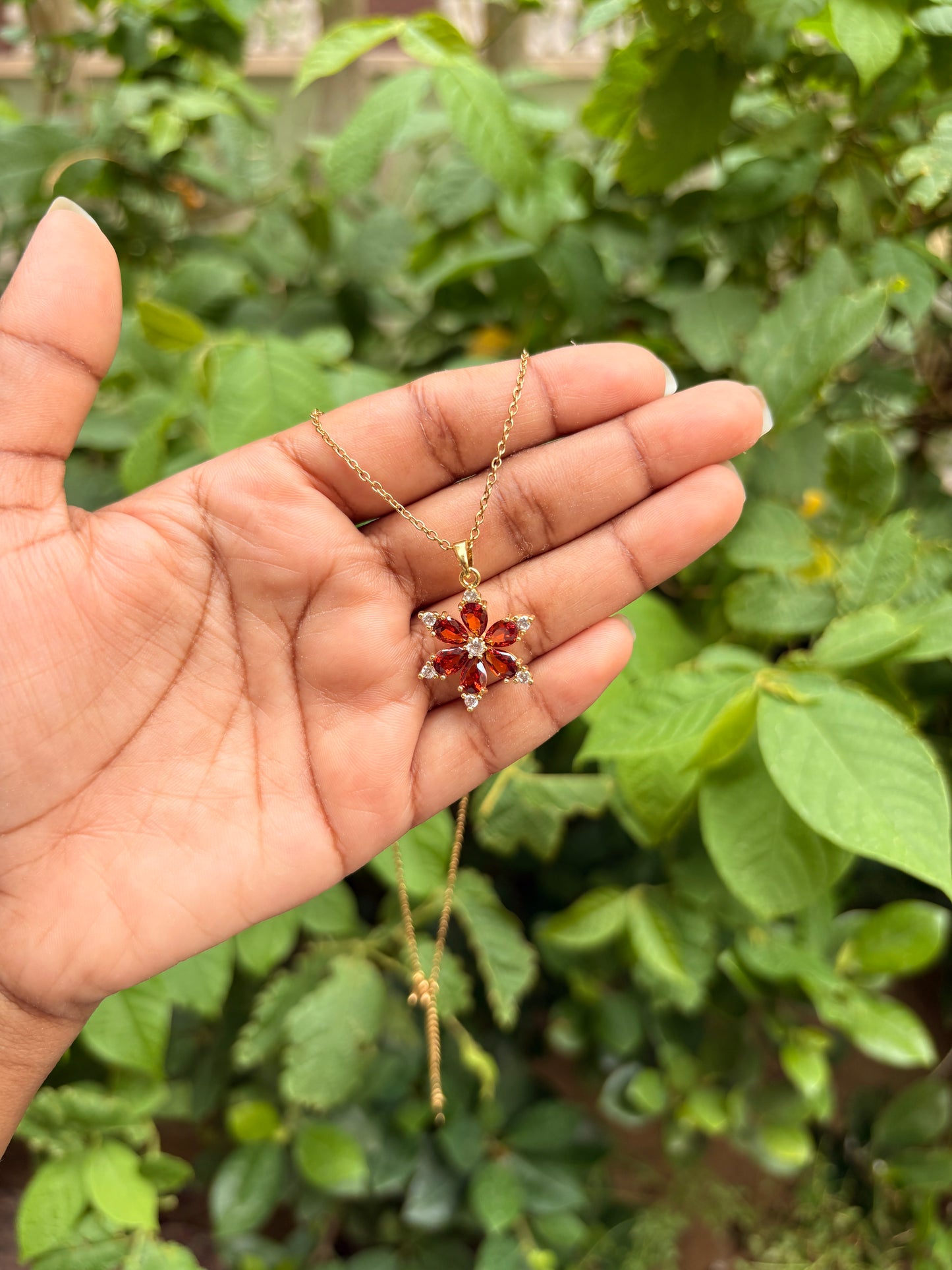 Scarlet Bloom Necklace ❤️🌺c