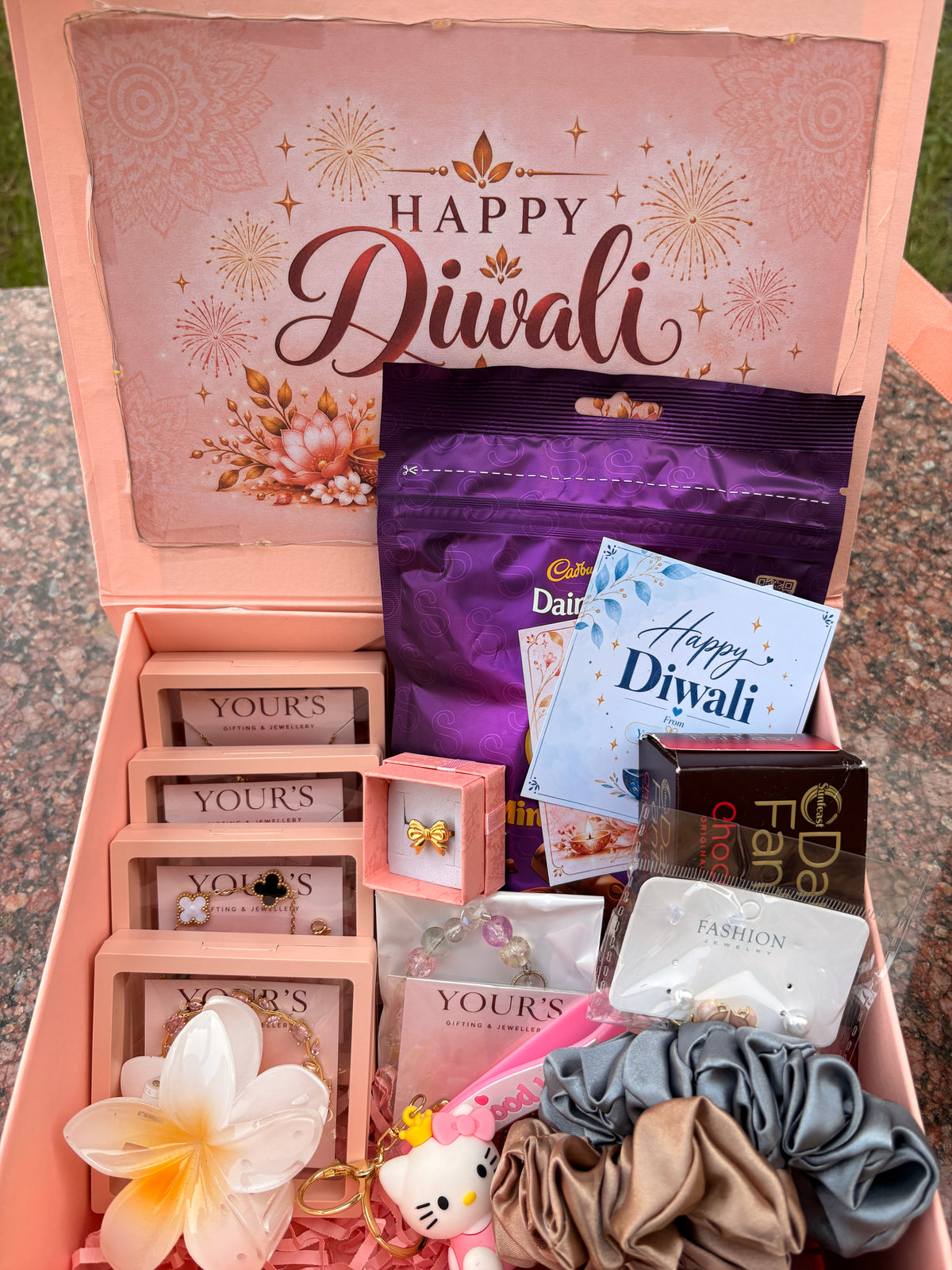 🪔 Diwali Luxe Hamper ✨