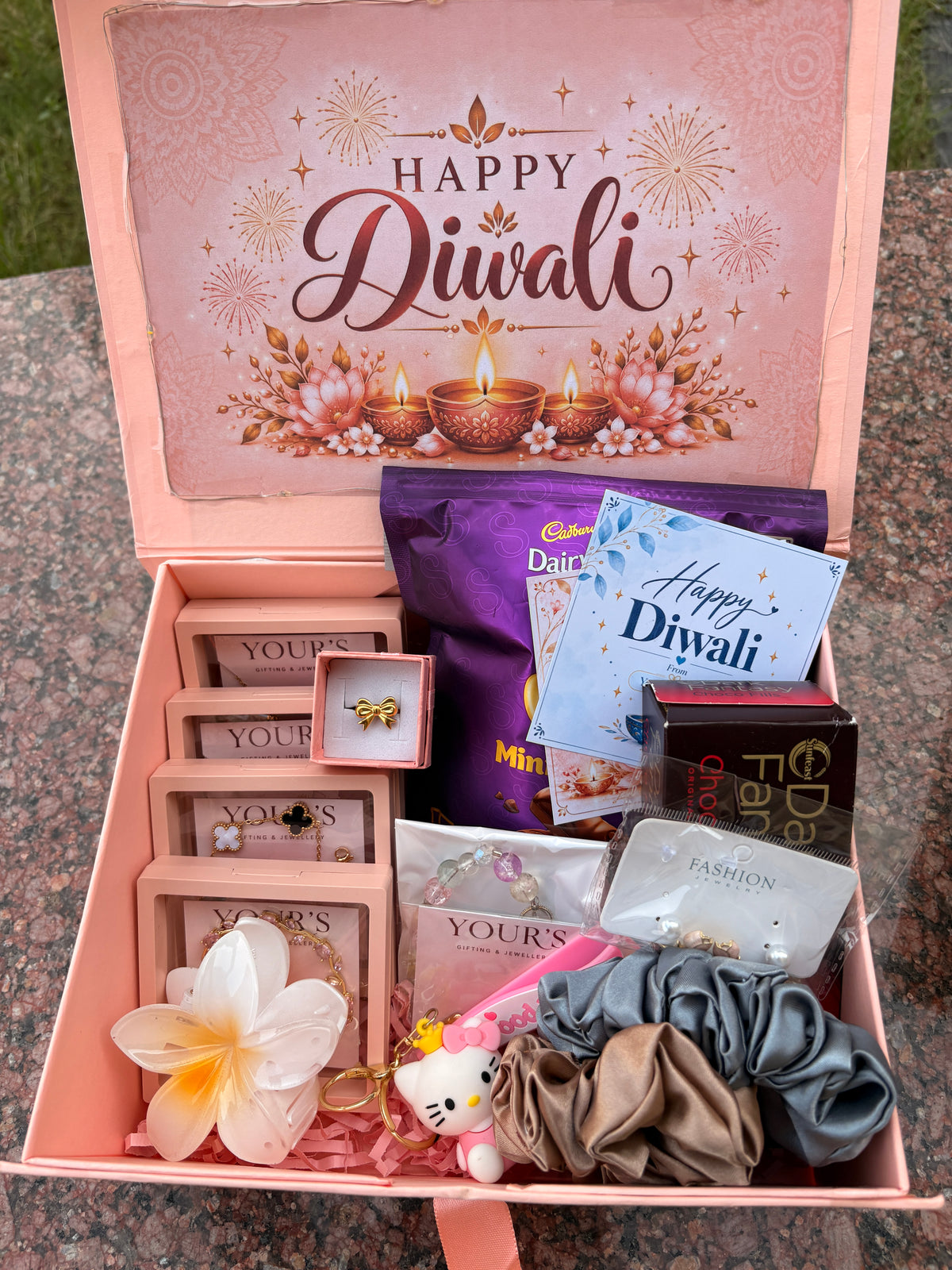 🪔 Diwali Luxe Hamper ✨