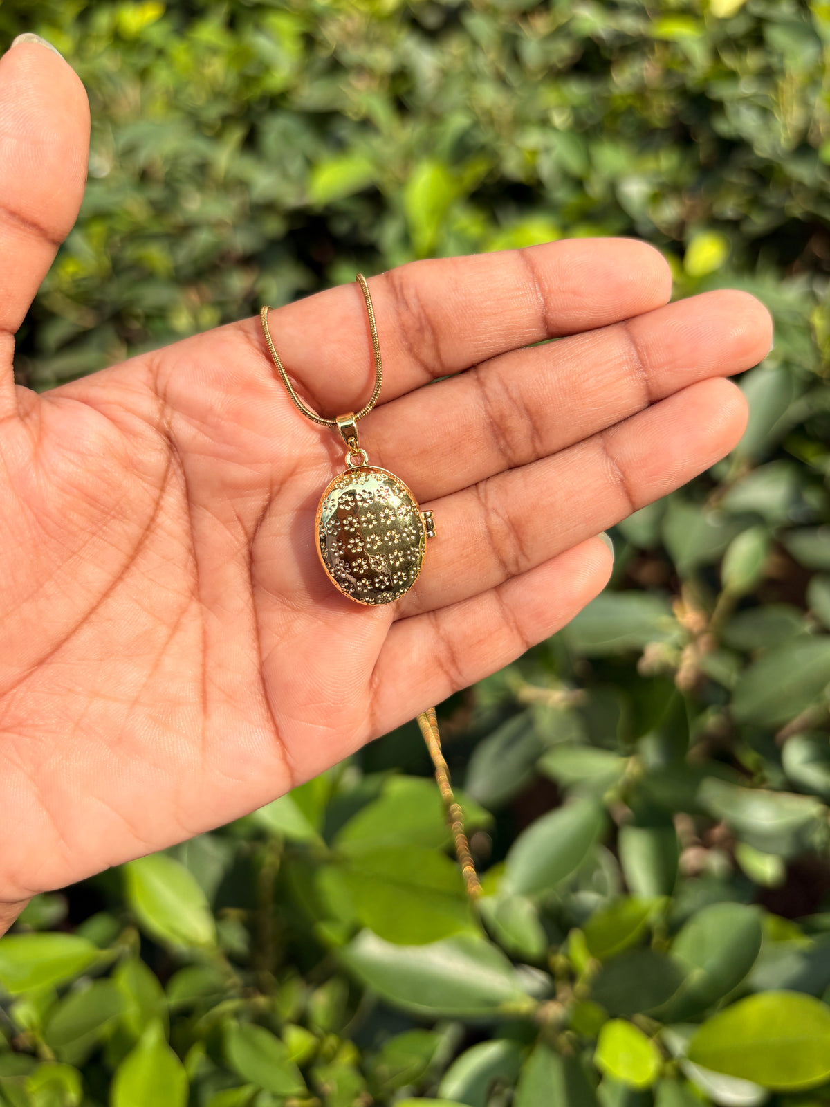 🌷 Tulip Bloom Locket Necklace